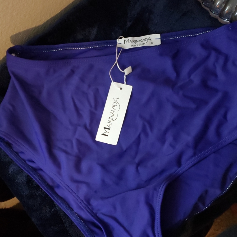 Bathing Suit - Picture 3 of 4